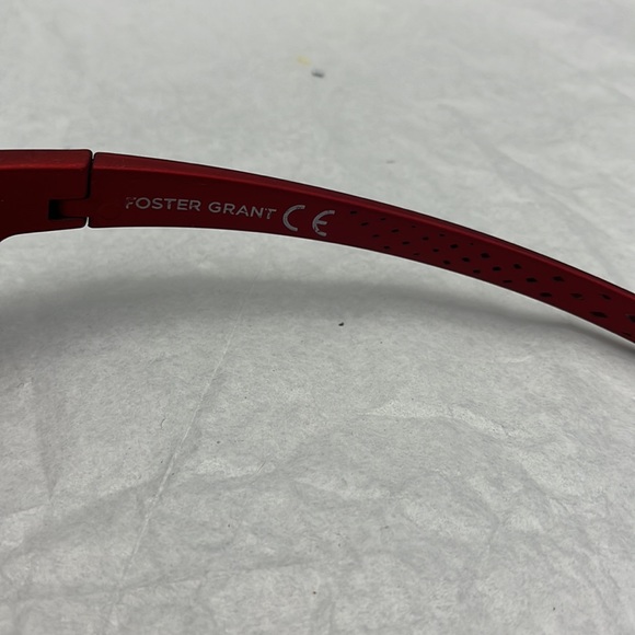 Gently used FOSTER GRANT red/maroon rubberized athletic sunglasses - Picture 3 of 4